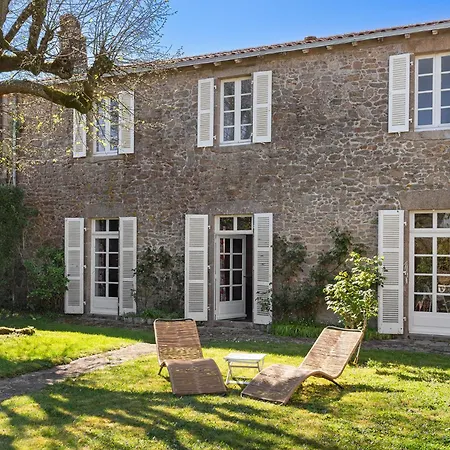 Casa vacanze Maison Caron Jardin, Spacieuse Et Familiale *