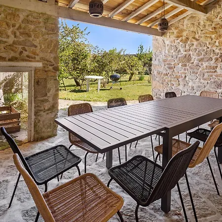 Casa vacanze Maison Caron Jardin, Spacieuse Et Familiale