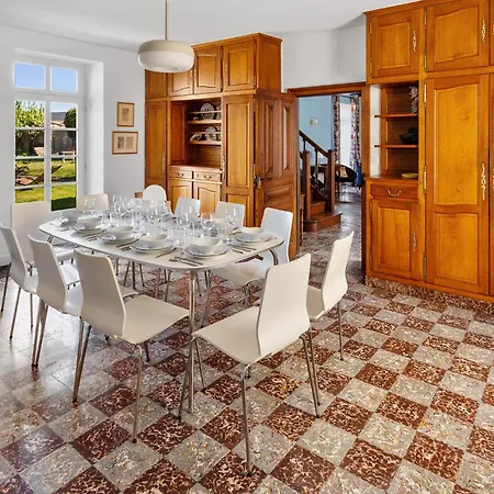Maison Caron Jardin, Spacieuse Et Familiale Les Landes-Genusson