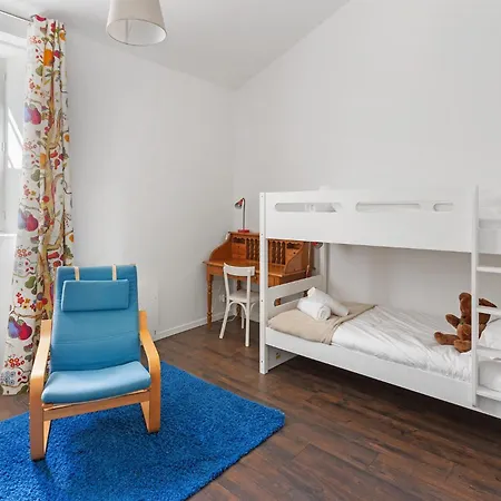Maison Caron Jardin, Spacieuse Et Familiale *